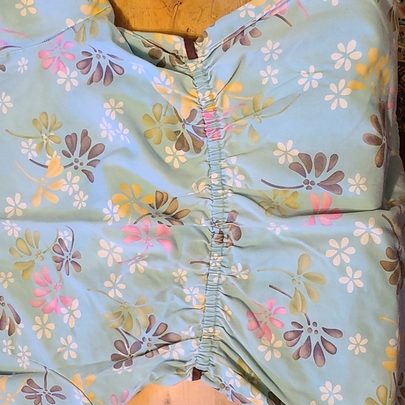 SB Scrubs Top Fitted Sz XS Floral - Picture 7 of 9